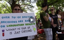 Hundreds gathered at the Charlotte March for Science, as scientists look for ways to engage with their community and participate in policy discussions. (Clean Air Carolina)