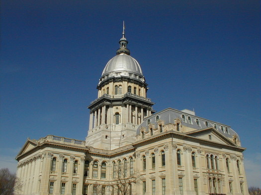 PHOTO: Some policy analysts say Illinois's $35.7 billion budget isn't sufficient and will add to its backlog of unpaid bills and exacerbate its poor credit rating. Photo credit: Nikopoley/wikimedia.
