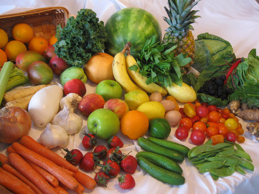 PHOTO: Fresh, healthy foods are the rule at a new food pantry in Philadelphia aimed at providing more nutritious fare for those in need. Photo credit: Eric Hunt.