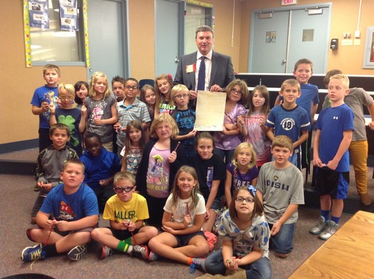 PHOTO: Judge Mark Smith of Hendricks County meets with students as part of the Indiana Supreme Court's Constitution Day program. Photo courtesy of Indiana Supreme Court.