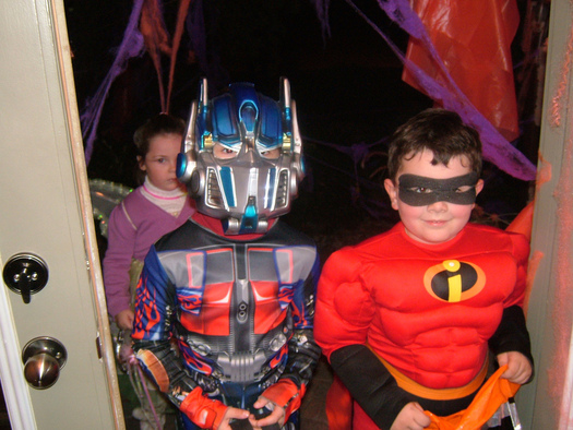 PHOTO: For the thousands of children across Texas who have food allergies, Halloween can be more tricks than treats. Photo credit: Yash Gupta/Flickr.