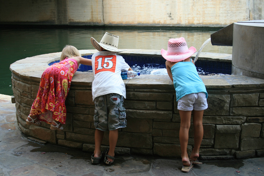 PHOTO: A new report finds that close to 900,000 children in Texas are without health insurance, although the rate did fall slightly over the last few years. Photo credit: Ken/Flickr.