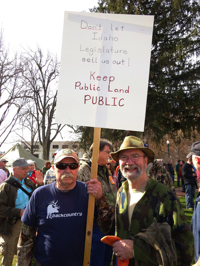 PHOTO: About 500 hunters, anglers, and fans of outdoor recreation rallied on the Statehouse steps today for the 