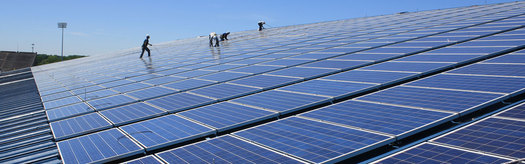 PHOTO: The Environmental Law and Policy Center says more than 400 companies are providing over 20,000 wind and solar energy-related jobs in Illinois. Photo courtesy of ELPC.