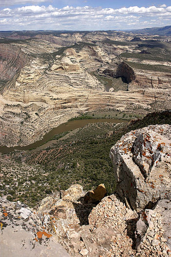 PHOTO: The U.S. Bureau of Land Management has set new rules for oil and gas drilling on public lands near Dinosaur National Monument to minimize environmental impacts to an area that attracts 275,000 visitors annually and pumps over $15 million into the local economy. Photo credit: Ken Walker/Wikimedia Commons.