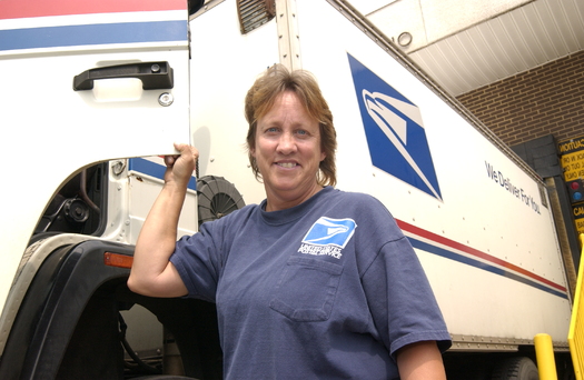 PHOTO: Postal workers are rallying across Texas and the nation today to demand better service for customers, less than a week before their union contract expires. Photo credit: American Postal Workers Union.