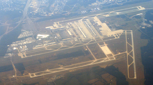 The EPA announced that carbon emissions from aircraft should be regulated under the Clean Air Act, which might help clear the air over busy Dulles International Airport. Photo credit: Dick107/Wikimedia.
