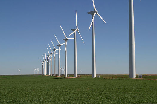 Two new reports show Texas leads the nation in producing wind energy. Credit: Leaflet/Wikimedia Commons.