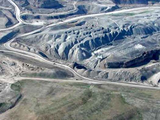 New federal regulations on pollution from surface mining, known as the Stream Protection Rule, are the focus of a public hearing tonight in Lexington. Credit: Vivian Stockman. Flyover courtesy SouthWings.