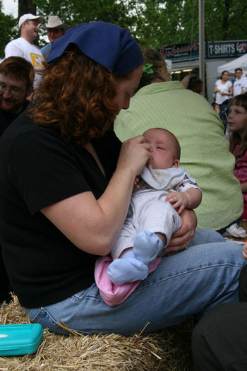 Parental presence during children's early years is seen as key to their development and bond with their parent. Credit: taliesin/morguefile.com