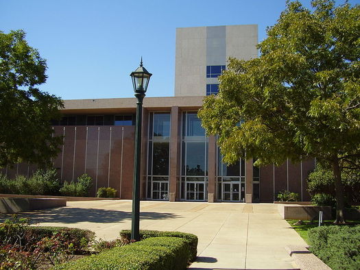 The Texas Supreme Court building. The court has established a new commission to help more low-and-middle income Texans access civil legal services. Credit: WhisperToMe/Wikimedia Commons