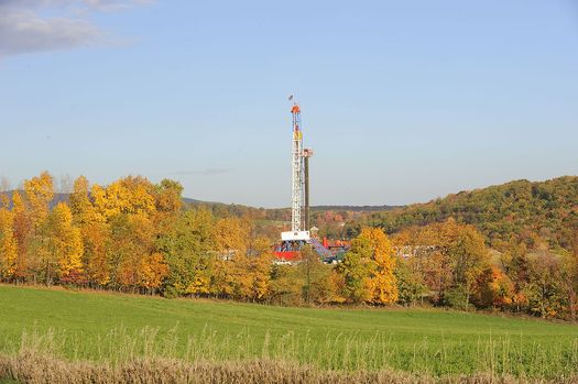 Environmentalists say HB1327 would prohibit modernization of gas drilling regulations. (Meredithw/Wikipedia)
