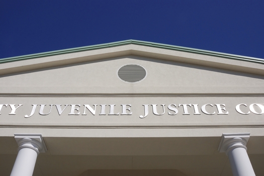 A new Illinois law that raises the age limit on youth detainments in the state is earning praise from a juvenile justice expert. (iStockphoto)