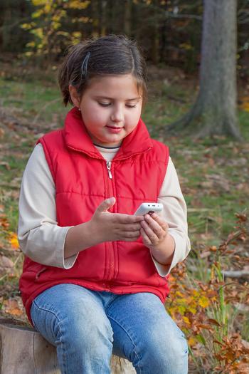 Texting and other smartphone use that interrupts a parent's care could have long-term consequences for the child. (fidlerjan/morguefile)