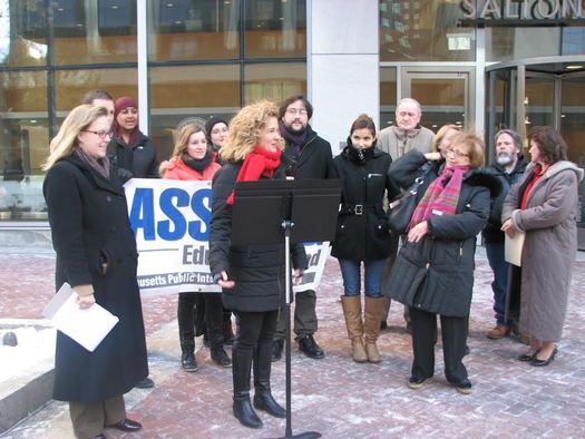 Kirstie Pecci (center) says residents of Charlton, Sturbridge and Southbridge are concerned about well water contamination and they don't want state officials to approve the proposed expansion of a local landfill until the source of contamination is determined. (MASSPIRG) 