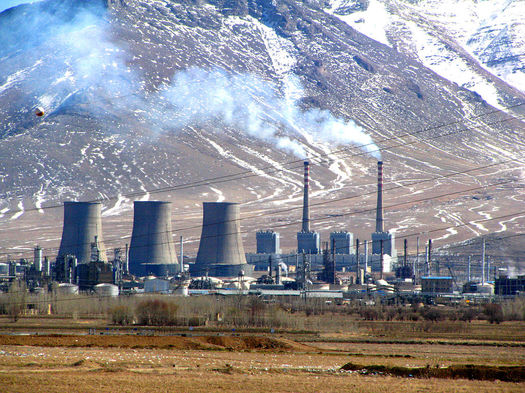 Colorado's governor says the state won't back down on its efforts to reduce climate pollution, even though the U.S. Supreme Court has temporarily blocked implementation of the EPA's Clean Power Plan. (Mohsan Dabiri-e Vaziri/Wikimedia Commons)