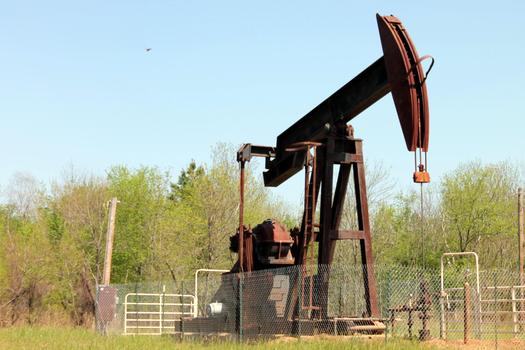 The BLM plans a public hearing Tuesday in Farmington on its proposed regulations for release of methane gas from wells on federal lands. (greturusangel/morguefile)
