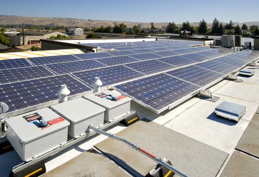 A new report on rooftop solar shows South Dakota stores have lots of potential to save money and curb pollution. (iStockphoto)