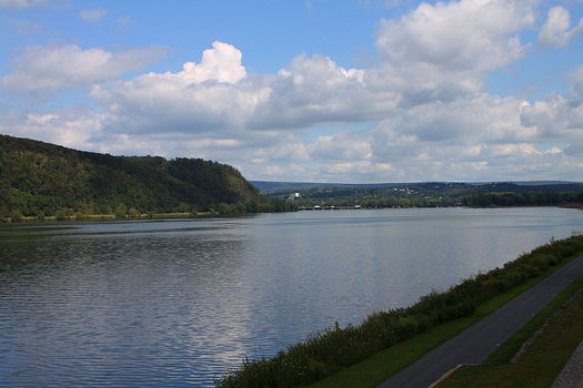 The Susquehanna river carries millions of pounds of pollution to Chesapeake Bay. (Jakec/Wikimedia Commons)