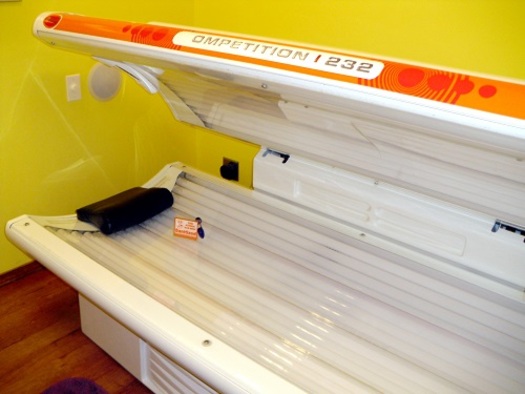 The Iowa Legislature again is discussing banning use of indoor tanning beds by minors. (jdurham/morguefile)