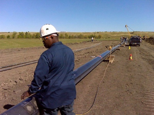 Despite intense opposition, the Iowa Utilities Board has approved a permit for a new oil pipeline to stretch across Iowa, carrying nearly a half-million barrels a day. (thebakken.com)