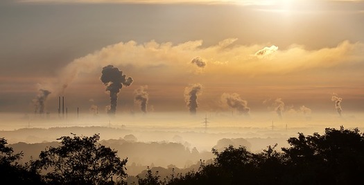 A U.S. Court of Appeals will hear oral arguments in June on the standards to reduce carbon pollution from power plants. (Pixabay)