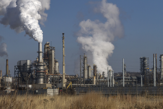 According to the American Lung Association, more than a million people in Illinois are living with health issues exacerbated by serious air-pollution problems. (iStockphoto)