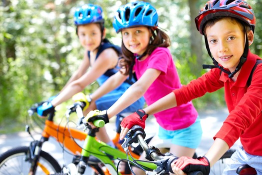 Students from more than 100 Colorado schools are hitting the streets today in celebration of Bike to School Day. (SylwiaAptacy/Pixabay)