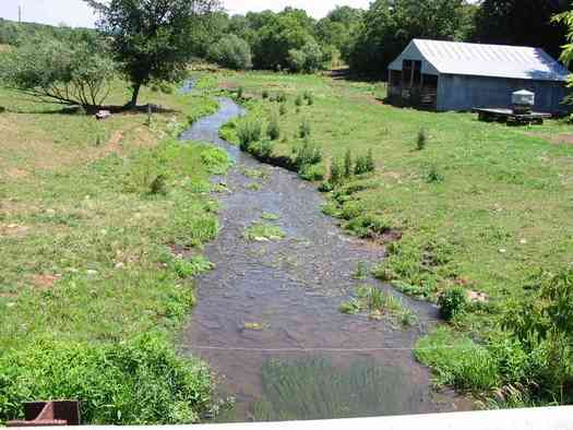 Environmentalists say many of Wisconsin's small, clean streams are drying up because of high-capacity wells used to provide water for huge factory farms. (USGS-WI)