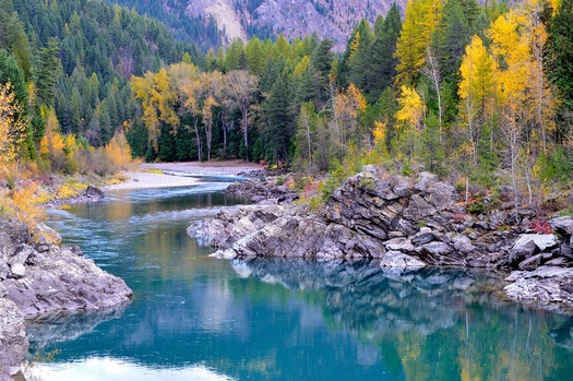 The Flathead River is part of the watershed covered by the Confederated Salish Kootenai Tribe's water compact.(skeeze/pixabay)