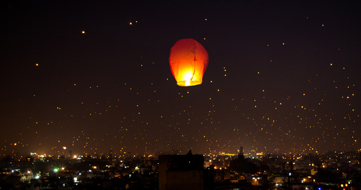 Sky lanterns such as this one are illegal to use by Tennesseans unless they have a commercial license to set off fireworks. (Bhavishya Goel/Flickr)