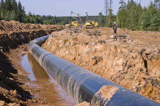 El almacenamiento de gas y los gasoductos desprenden 1.28 millones de toneladas de metano cada ao. (NPCA Online/flickr.com)