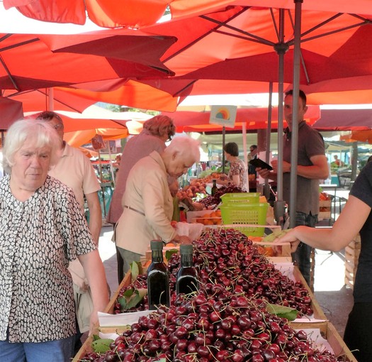 Kentucky is expanding it's Double Dollars program which helps lower-income residents purchase more fresh produce. (Greg Stotelmyer)