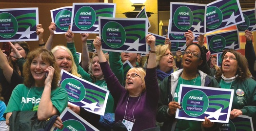 A new poll suggests most Illinois voters want Gov. Bruce Rauner to head back to the bargaining table with the state's largest employee union. (AFSCME)