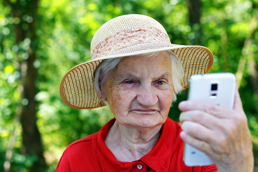 AARP Utah has scheduled a series of TEK Workshops for those who may need some help mastering their smartphone. (ocskaymark/iStockphoto)
