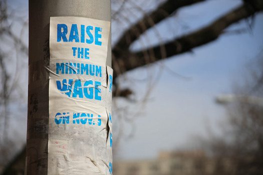 Polling says most Ohio voters support candidates who are in favor of raising the federal minimum wage to $15. (Paul Sabelman/Flickr)