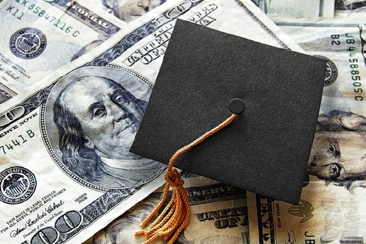 The student-loan debt problem in Wisconsin just got bigger with the closing of ITT Technical Institute campuses. (zimmytws/iStockPhoto)