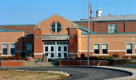 A new report says 40 percent of the nation's charter schools are part of corporate chains or franchises. (in.gov)