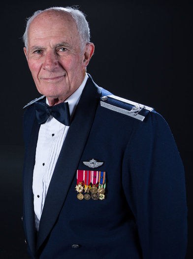 Dr. Len Kirschner, a retired USAF colonel and active volunteer, is the 2016 recipient of the AARP's highest honor, the Andrus Award. (AARP Arizona)