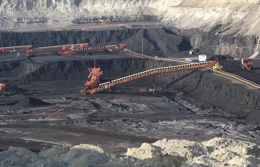 Federal leases account for about 40 percent of coal mined in the United States. (Greg Goebel/Wikimedia Commons)