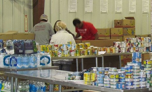 More than 30 million meals were delivered to Utahans last year from food banks, as hunger-fighting groups worry about the future of nutrition-program funding in Congress. (EPA/Wikimedia Commons 