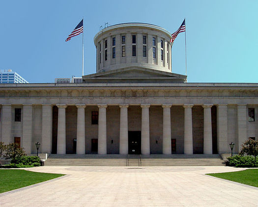 The Ohio House of Representatives could vote on a bill by the end of March that would dilute the state's clean-energy standards. (Alexander Smith/Wikimedia)