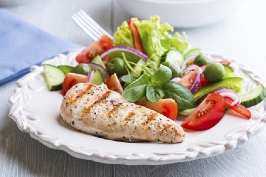 Healthy eating habits help reduce the risk of cancer. (cdc.org)