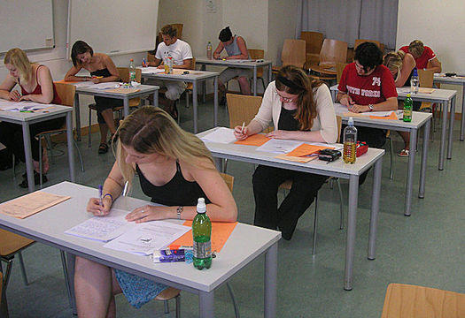 Pennsylvania students spend up to 110 hours a year preparing for and taking standardized tests. (KF/Wikimedia Commons)