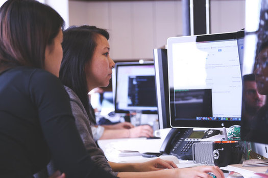 A new report says the wage gap persists between women and men doing the same work, and it's costing Virginia women an average of $6,700 a year. (Pexels) 