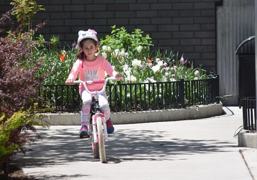 Advocates are hoping lawmakers keep pedestrian and bicycle safety in mind when drafting a transportation plan. (Virginia Carter)