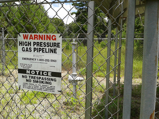 Environmental groups say pipelines have the potential to leak toxic fumes and methane from the wells to the power plant. (John S. Quarterman/Flickr)