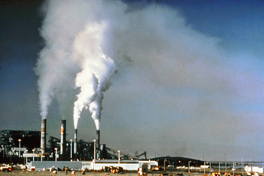 Smog causes hundreds of premature deaths nationally every year. (National Park Service)