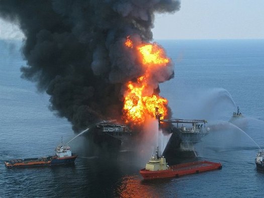 Industrial accidents like the Deepwater Horizon disaster are just one fear of opponents of offshore drilling in the Atlantic. (U.S. Coast Guard/Wikipedia)