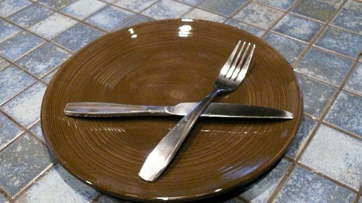 An empty plate and an empty stomach lead to increased health risks. (Greg Stotelmyer)